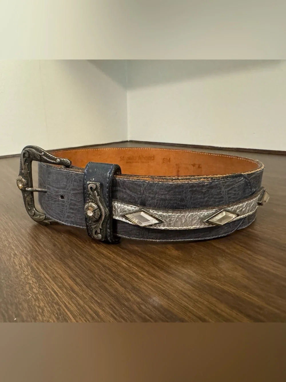 Streets Ahead Women’s Small Leather Western Belt Black Gray Crystal Embellished